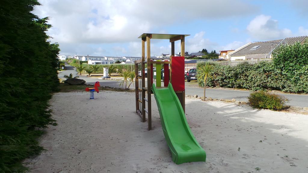 Camping De Kerurus Hotel Plounéour-Trez Buitenkant foto