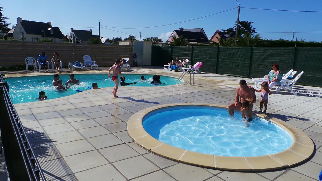 Camping De Kerurus Hotel Plounéour-Trez Buitenkant foto