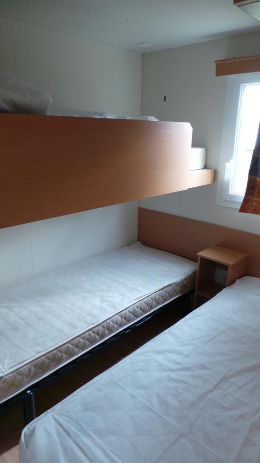 Camping De Kerurus Hotel Plounéour-Trez Kamer foto