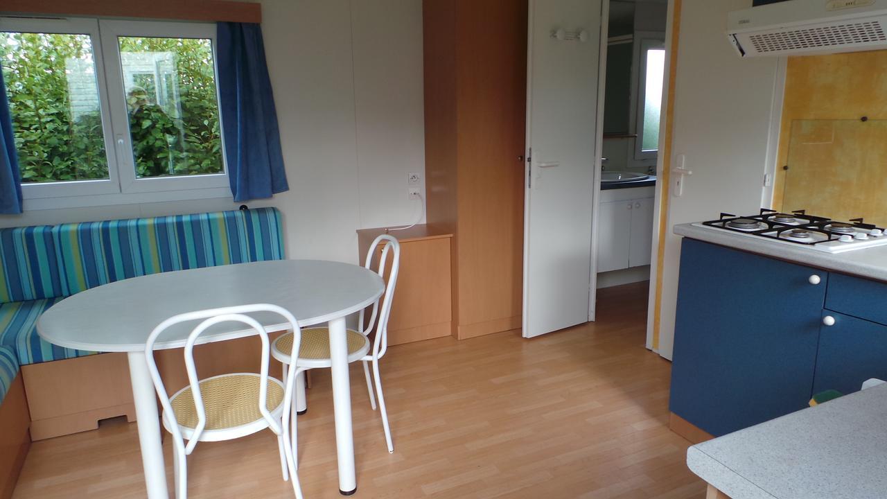Camping De Kerurus Hotel Plounéour-Trez Kamer foto