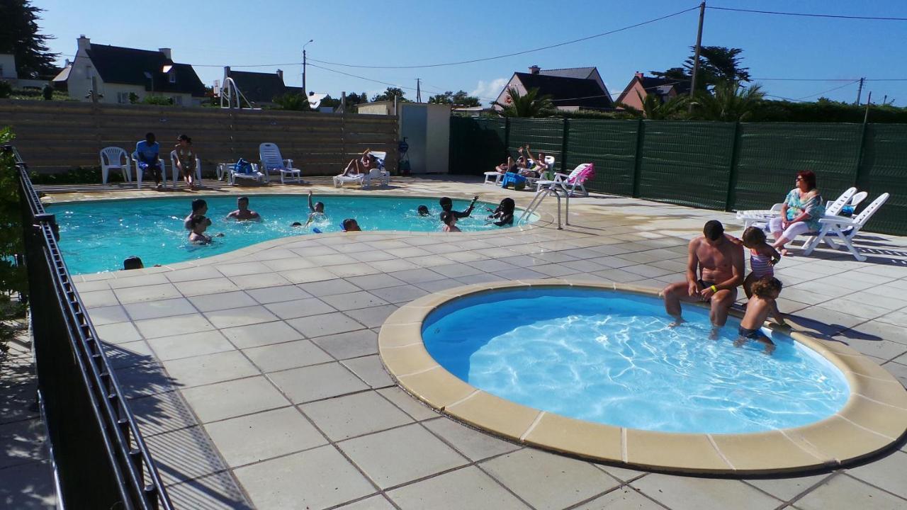 Camping De Kerurus Hotel Plounéour-Trez Buitenkant foto